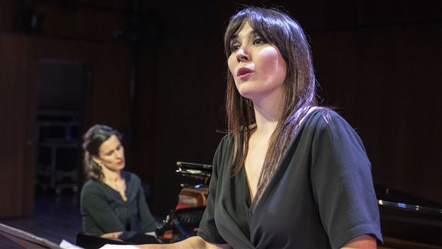 Julie Adrianne Carricaburu: Baratzeco geroflea