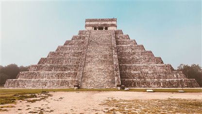 Ciclos de conferencias: Mayas y mexicas en la construcción de la civilización mesoamericana (I): Mayas. El esplendor de una civilización