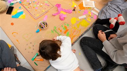 Arte en familia: ¿Qué está pasando aquí?