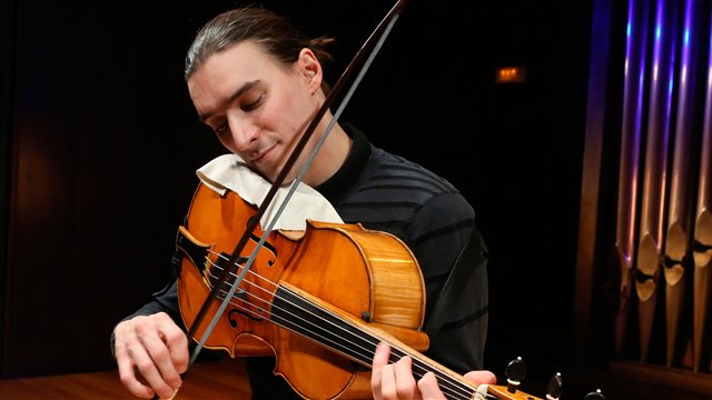 Bach: Suite nº 6, en violonchelo de brazo