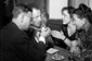 Jean-Paul Sartre, Simone de Beauvoir, Boris Vian y su mujer, Michelle Léglise, en París, 1952.