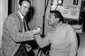 Boris Vian y Henri Salvador durante la gira de En direct de, el 23 de mayo de 1958 (© Fallot, Daniel / INA).