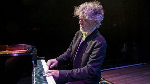 Schubert's piano: The shadow of Beethoven