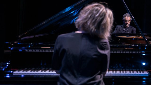 Música en la noche: Imágenes oníricas