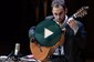 Ver vídeo: La guitarra de hoy. Estreno de "Tres piezas para guitarra" de Benet Casablancas